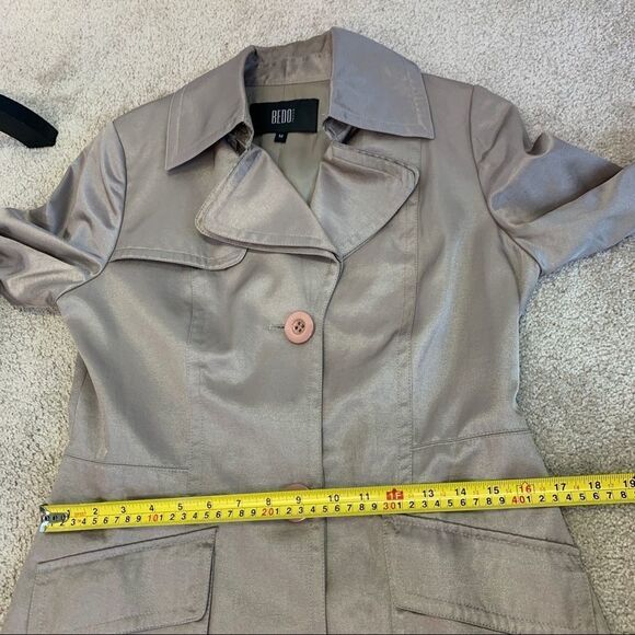 Bedo light tan brown trenchcoat size medium - Picture 14 of 16